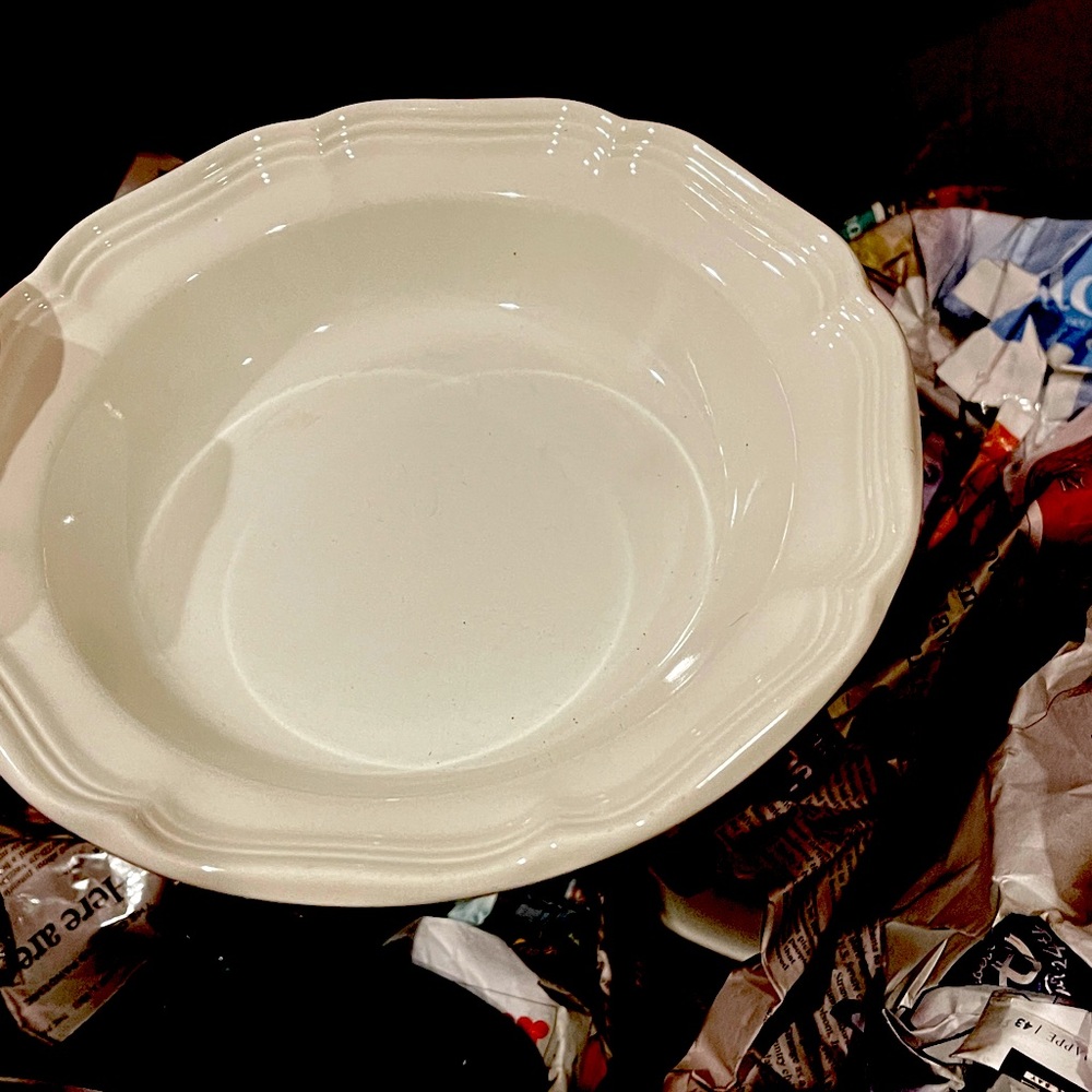 Mikasa French Countryside dishes plus more! Great Condition!